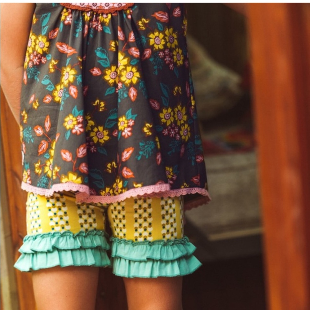 Wildflowers Set - Flea Market Boho And Thrift Shop Shorties